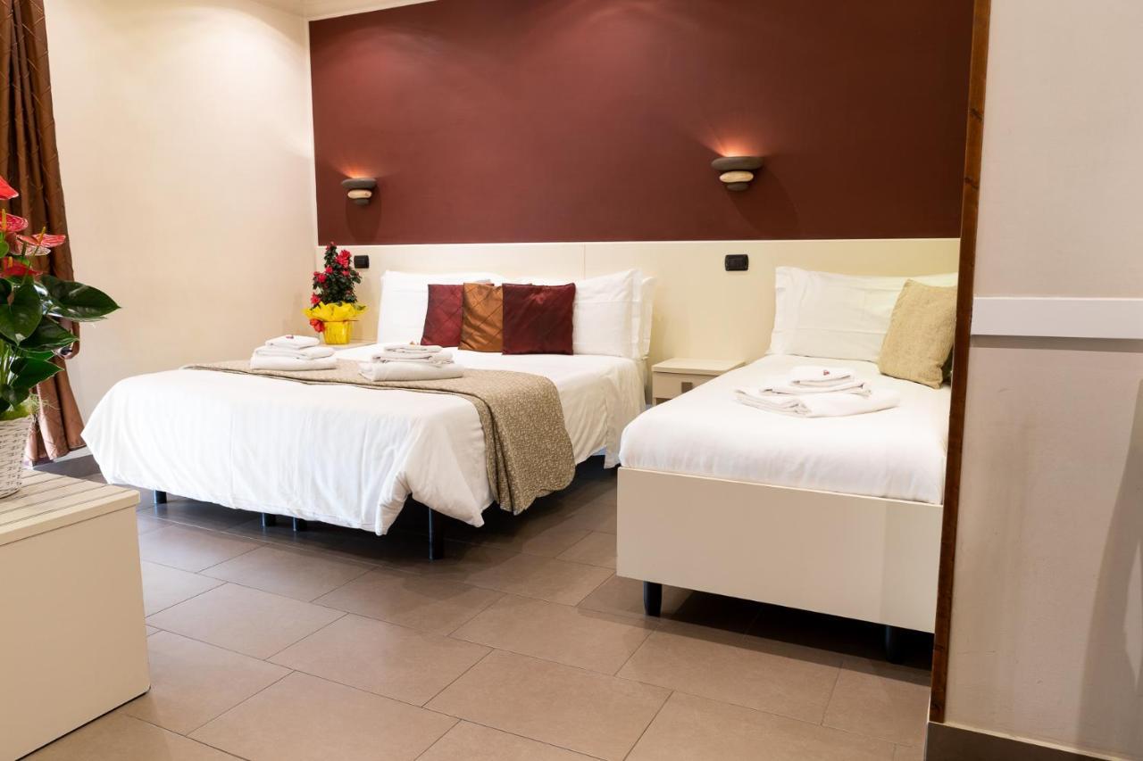 Il Piccolo Piacenza Hotel Exterior photo