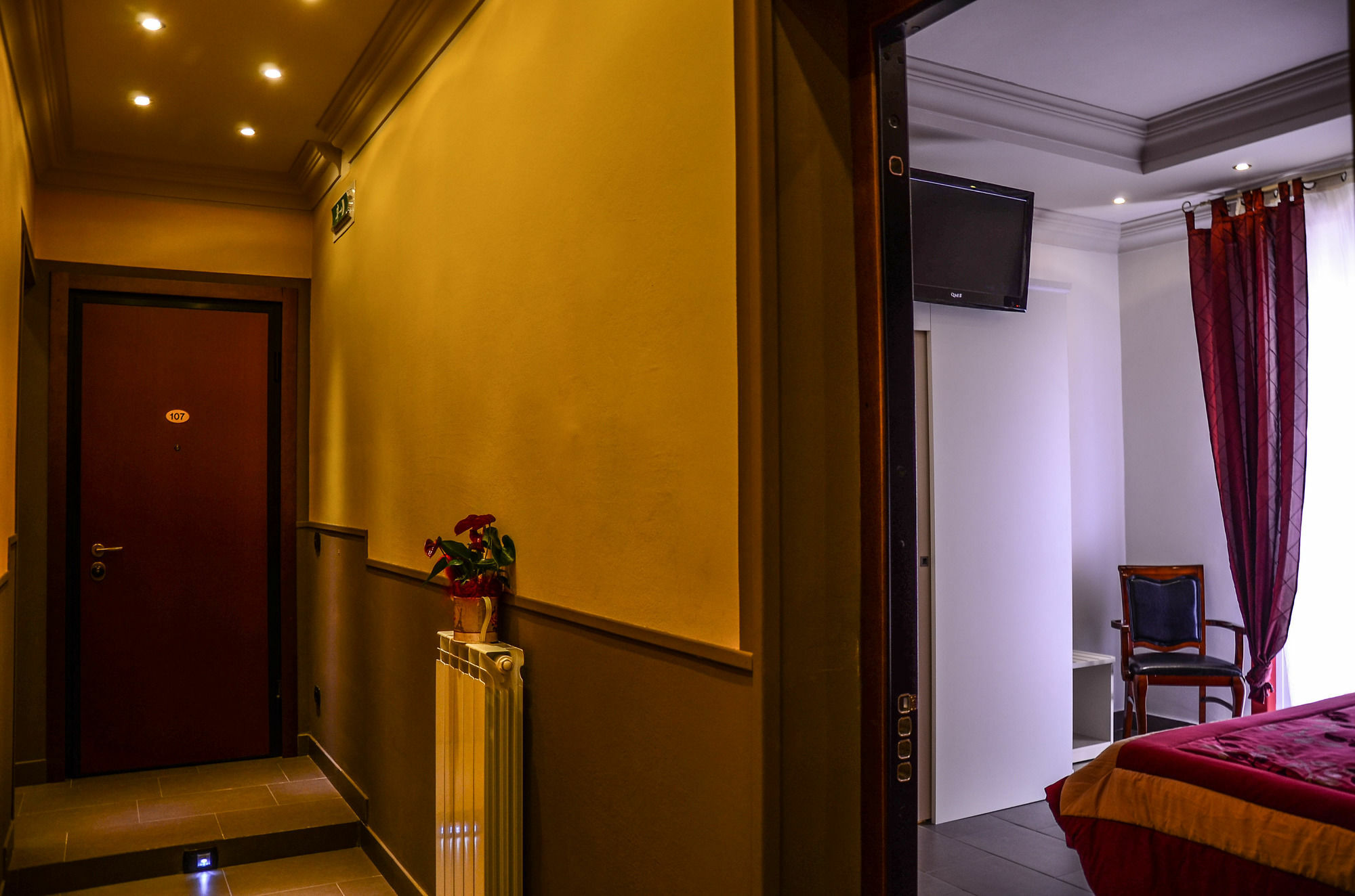 Il Piccolo Piacenza Hotel Exterior photo